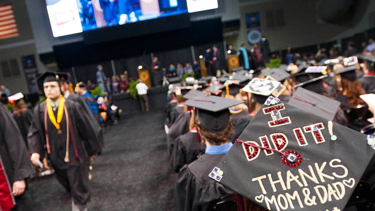 Graduate's cap with I did it written on top