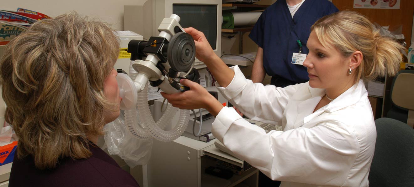 Nursing respiratory care lab Nursing respiratory care lab