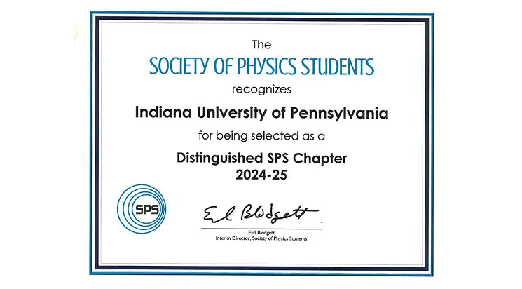 Physics Club Earns National Distinguished Chapter Recognition