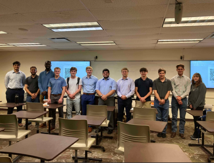 FIN Club Members with Alumni Ayebo and Rocco Fall 2025