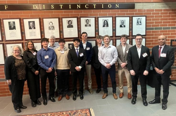 IUP Economics Club members with Rob Schwartz ’18
