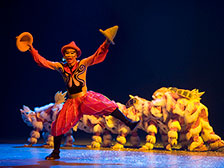 Cirque Peking: National Acrobats of the People's Republic of China
