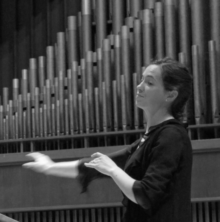 Rebekah O'Brien conducting