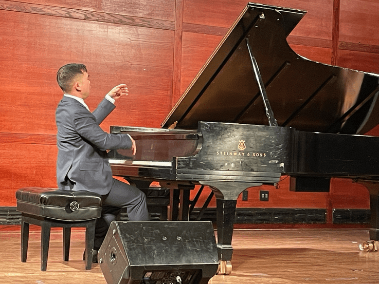 Wong Doe Performs at Hunter College