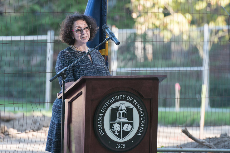 Khatmeh Osseiran-Hanna speaking during the groundbreaking ceremony