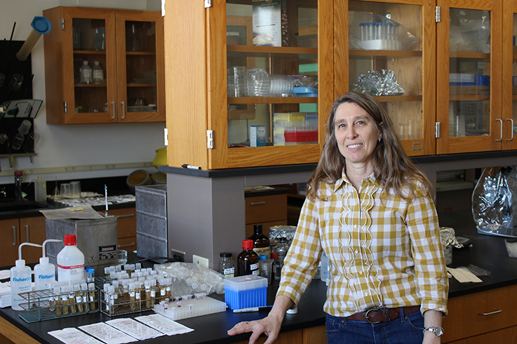 Ellen Yerger in her lab 