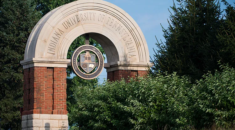 Annual Service Awards to Honor IUP Employees for Years of Service 