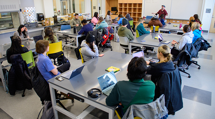IUP Sees Increase in Retention, Overall Enrollment for Spring Semester 