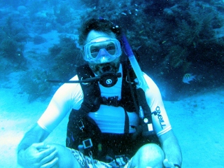 David Laporte under water