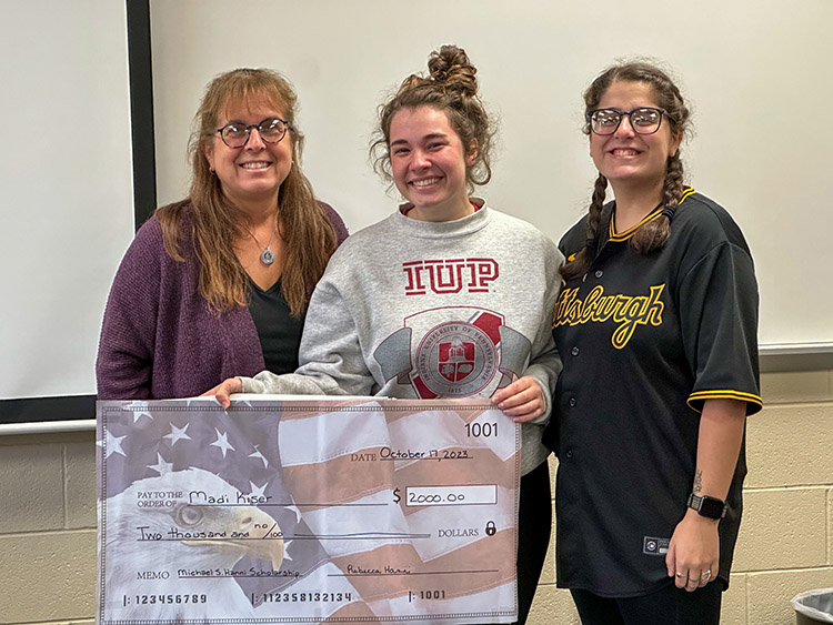 Becky Hanni, Madi Kiser, and Sophia Hanni